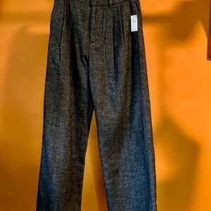 High waisted women’s trousers